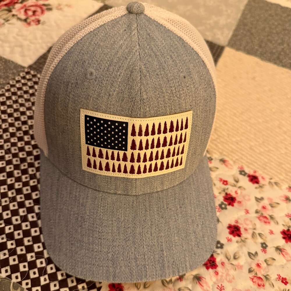 Columbia Mesh Tree Flag Ball Cap